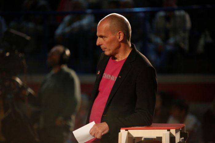 SMS im Visier: Zwist wegen Varoufakis-Buch hält an