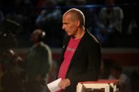 SMS im Visier: Zwist wegen Varoufakis-Buch hält an 
