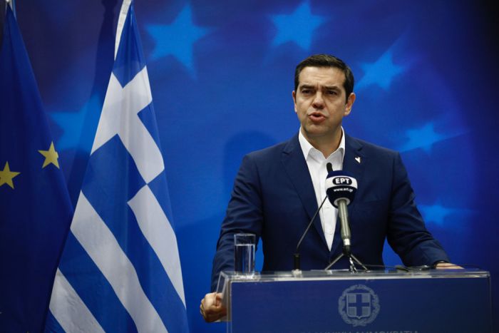 Unser Foto (© Eurokinissi) zeigt Ministerpräsident Alexis Tsipras während einer Pressekonferenz am Freitag (19.10.) in Brüssel. 