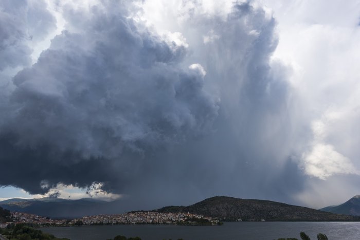 Wechselhafter orthodoxer Gründonnerstag