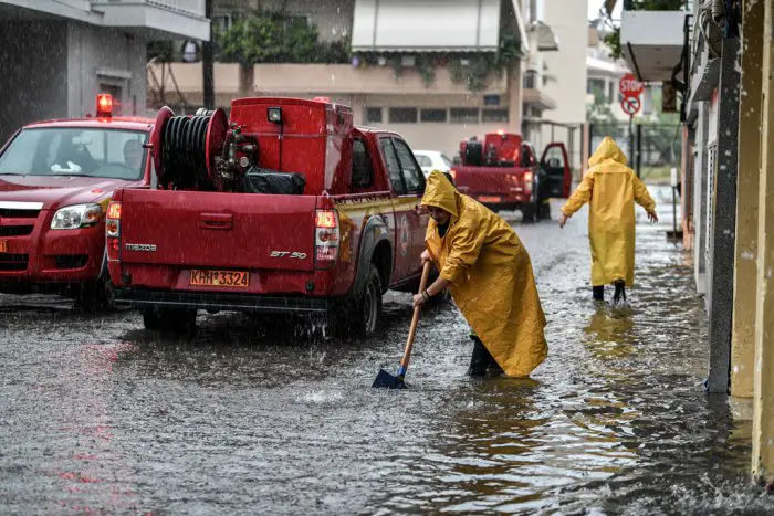 Unsere Fotos (© Eurokinissi) entstanden am Dienstag (24.9.) in der Stadt Pyrgos auf der Peloponnes.