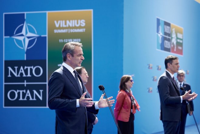 Unser Foto (© Eurokinissi) zeigt Premierminister Kyriakos Mitsotakis in Vilnius.