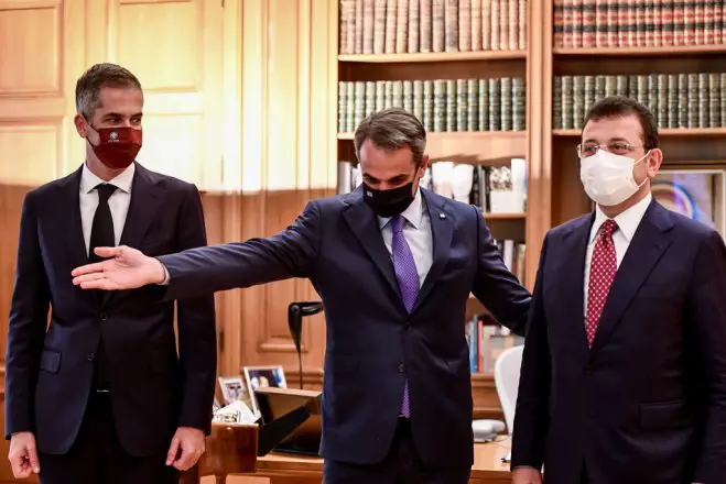 Unsere Fotos (© Eurokinissi) entstanden während eines offiziellen Besuchs des Bürgermeisters von Istanbul Ekrem Imamoglu (r.) in Athen.