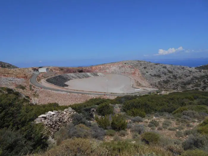 Unser Foto (© Eurokinissi) zeigt die Mülldeponie auf Sifnos.