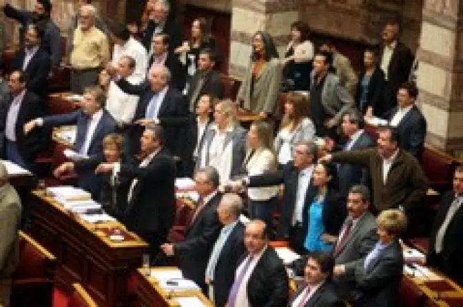 Milliarden-Sparpaket soll in Athen verabschiedet werden