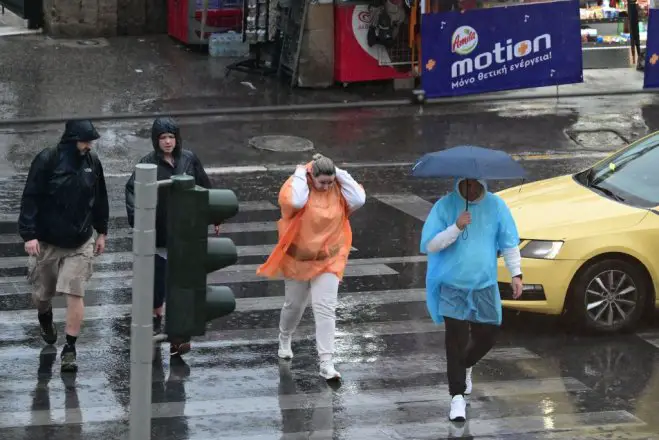 Unser Foto (© Eurokinissi) entstand am Montag (10.11.) in Athen.