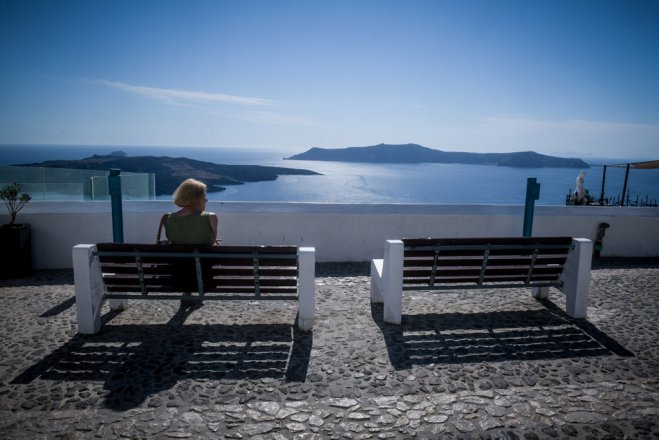 Unsere Archivfotos (© Eurokinissi) entstanden auf der Insel Santorini.