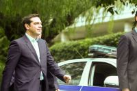 Kaum am Regierungsruder, schon dreht sich das Karussell der Außenpolitik 