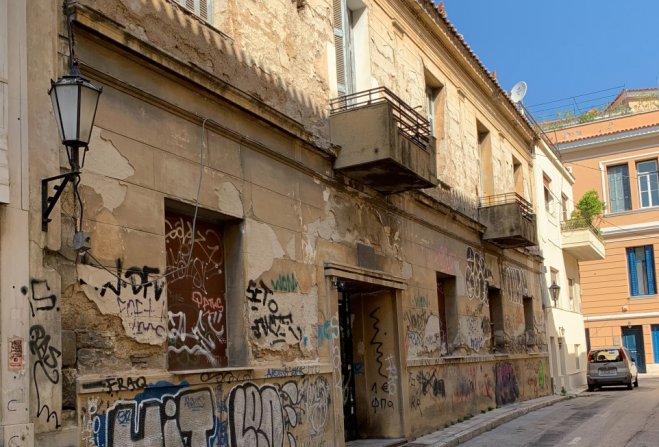 Unser Foto (© Pressestelle des Kulturministeriums) zeigt das „Palamas-Haus“ im Athener Stadtteil Plaka.