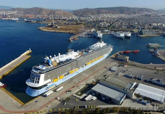 Streik der Hafenarbeiter von Piräus und Thessaloniki fortgesetzt