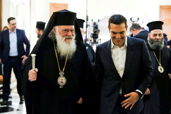 Unsere Fotos (© Pressebüro des Ministerpräsidenten) sind am Dienstag während des Treffens zwischen Ministerpräsident Alexis Tsipras und Hieronymus, Erzbischof von Athen und ganz Griechenland, entstanden.