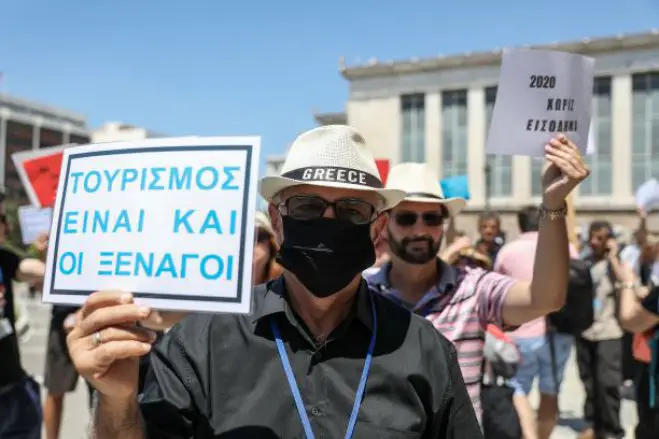 Unser Archivfoto (© Eurokinissi) entstand während einer Protestkundgebung von Fremdenführern im vergangenen Sommer.
