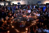 Unsere Fotos (©Eurokinissi) entstanden am Montag (30.7.) vor dem Athener Parlament.