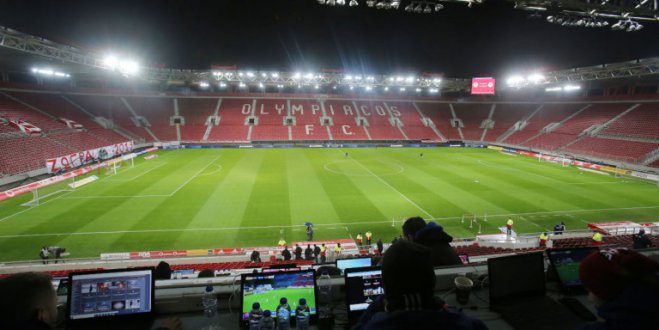 Unser Foto (© Eurokinissi) zeigt den Austragungsort, das „Stadio Georgios Karaiskakis“.