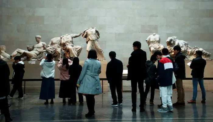Foto (© Eurokinissi): Besuchermagnet: Die „Elgin Marbles“ im British Museum.