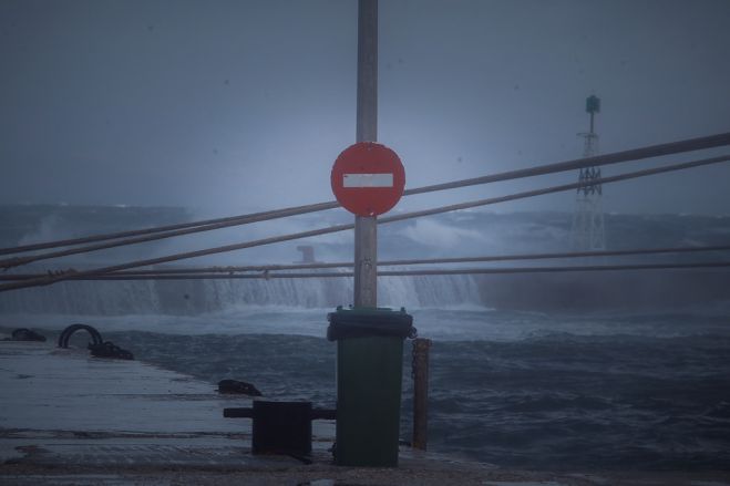 Unser Foto (©Eurokinissi) ist am Mittwochnachmittag am Hafen von Rafina entstanden.