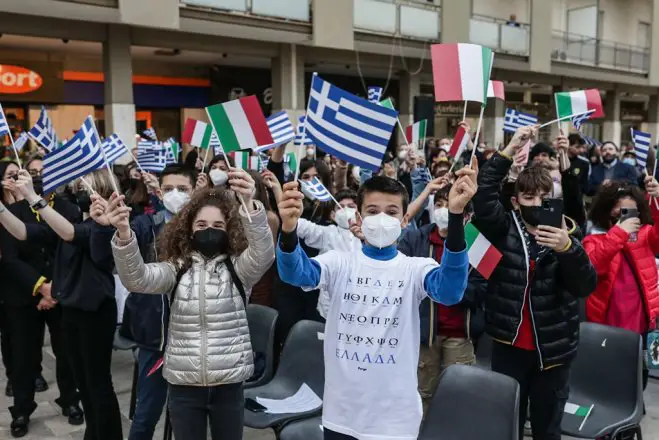 Im Frühjahr besuchte Staatspräsidentin Katerina Sakellaropoulou die griechischsprachigen Dörfer in Unteritalien. (Foto: ek/Archiv)