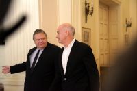 Bei Griechenlands Sozialisten deutet sich ein Machtspiel an 