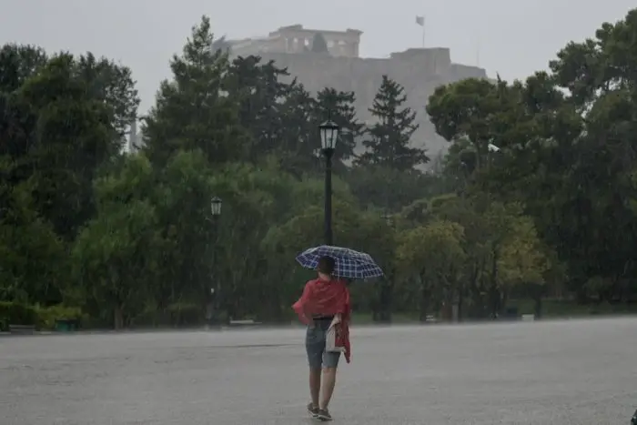 So wie gestern soll es auch heute in der Großstadtregion Athen sowie in anderen Landesteilen regnen. (Foto: © Eurokinissi)