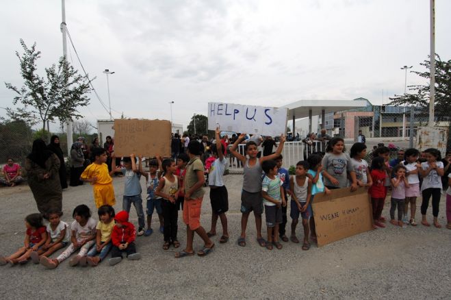 Flüchtlingskinder drücken ab heute in Griechenland die Schulbank <sup class="gz-article-featured" title="Tagesthema">TT</sup>