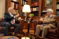 Trotz aller Bemühungen – Griechenland treibt auf Wahlen zu 