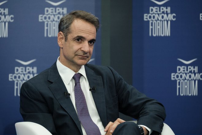 Foto (© Eurokinissi): Neben zahlreichen Gästen aus dem In- und Ausland nahm auch der griechische Premierminister Mitsotakis am siebten Delphi Wirtschaftsforum teil.