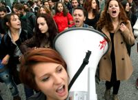 Staatsanwaltschaft soll wegen Illegaler Einstellungen ermitteln 