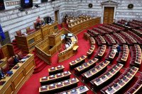 Unser Foto (© Eurokinissi) entstand am Dienstag (16.6.) im griechischen Parlament.