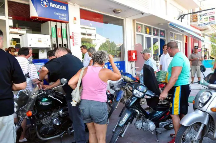 Ministerium deckt Betrügereien an Tankstellen in Griechenland auf