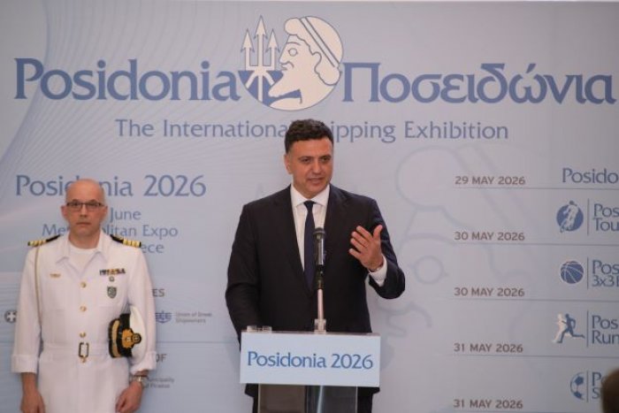 Unser Foto (© Posidonia Press Office) zeigt Vasilis Kikilias, den Minister of Maritime Affairs &amp; Insular Policy.