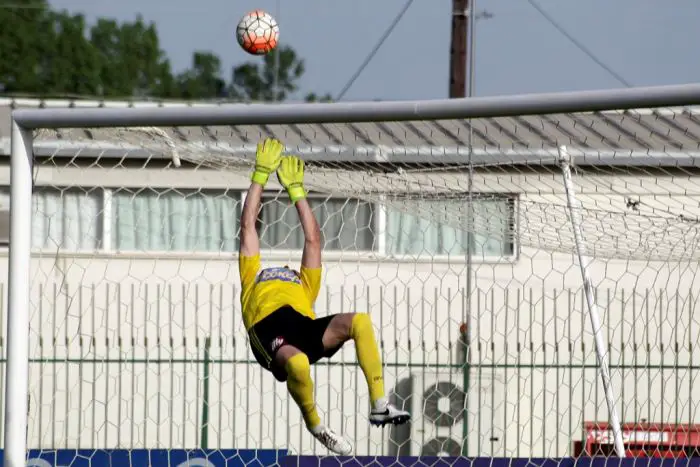 Amateurfußballer in Thessalien vom Blitz getroffen
