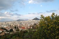 Über Griechenland machen sich Wolken breit