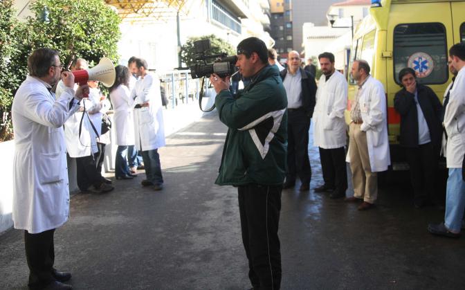 Lkw-Fahrer und Krankenhausärzte streiken in Griechenland