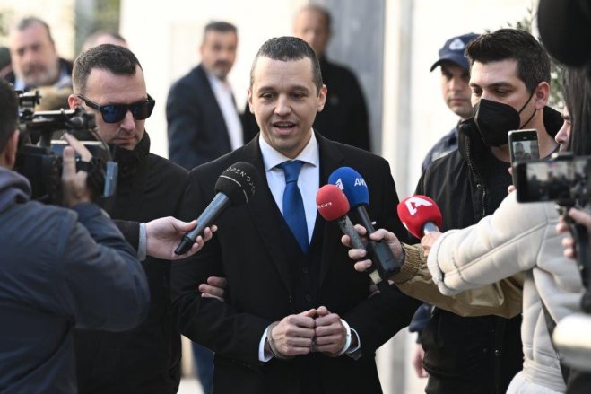 Griechenlands Justiz ermittelt gegen rechtsextreme Parlamentarier: Verdacht des Wählerbetrugs <sup class="gz-article-featured" title="Tagesthema">TT</sup>