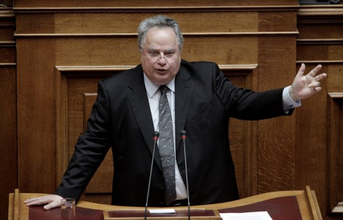 Unser Foto (© Eurokinissi) zeigt den griechischen Außenminister Nikos Kotzias im Parlament in Athen.