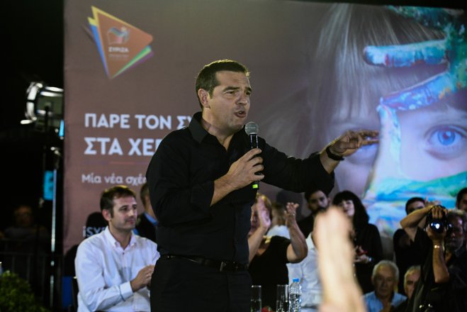 Unsere Fotos (© Eurokinissi) entstanden am Dienstag in der Hafenstadt Patras.