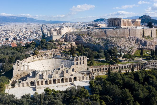 Unser Archivfoto (© Eurokinissi) zeigt das Herodes Atticus Theater in Athen; im Hintergrund ist die Akropolis.