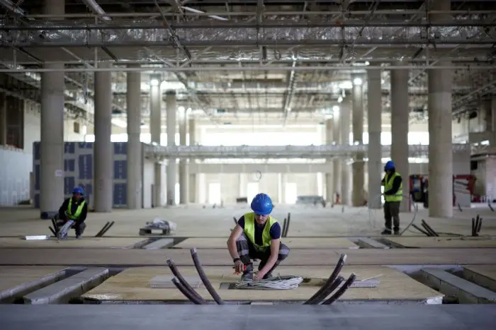 Unser Archivfoto (© Eurokinissi) entstand auf der Baustelle des neuen internationalen Flughafens bei Kastelli auf Kreta.