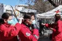 Unser Foto (© Eurokinissi) entstand während einer Blutspenden-Aktion in der mittelgriechischen Stadt Larissa.