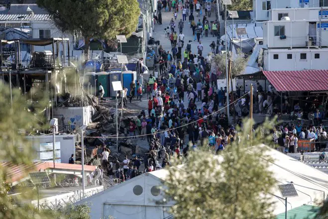 Unsere Archivfotos (© Eurokinissi) zeigen das bestehende Aufnahmelager von Moria auf der Insel Lesbos.