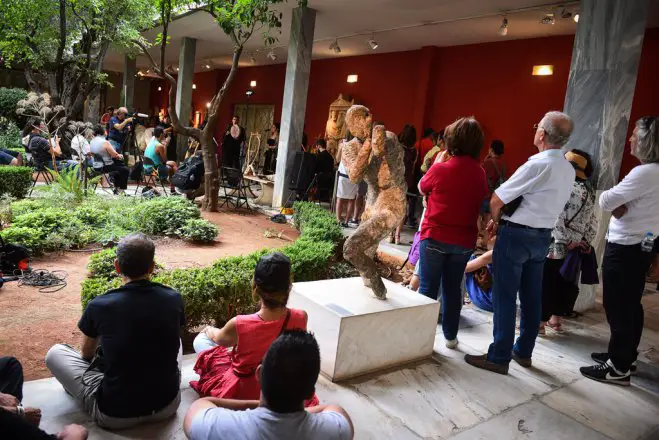 Das Foto (© Eurokinissi) zeigt das Archäologische Museum in Athen von Innen. 