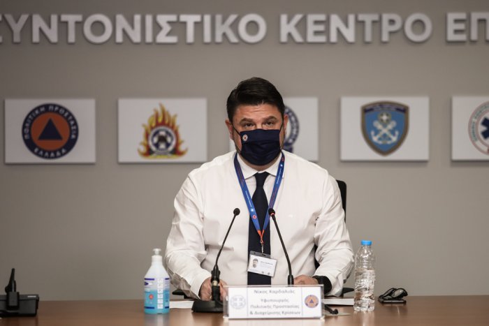 Unser Foto (© Eurokinissi) zeigt den Staatssekretär für Krisenmanagement im Bürgerschutzministerium Nikos Chardalias.