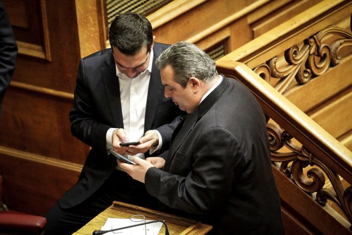 Unser Archivfoto (© Eurokinissi) entstand am 19. Dezember 2017. Abgebildet ist Ministerpräsident Tsipras (l.) mit seinem Koalitionspartner Kammenos.