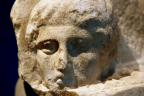 Parthenon-Fragment wieder in Athen 