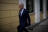 Unser Foto (© Eurokinissi) zeigt den früheren Verteidigungsminister Jannos Papantoniou.