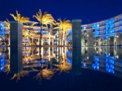 Foto (© Club Hotel Casino Loutraki)