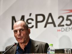 Unser Foto (© Eurokinissi) zeigt Janis Varoufakis während des Kongresses seiner Partei MeRA25 am vorigen Freitag in Athen. 