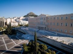 Unser Archivfoto (© Eurokinissi) zeigt das Parlamentsgebäude in Athen.