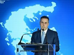 Unser Archivfoto (© Eurokinissi) zeigt den Minister für Umwelt und Energie Stavros Papastravros.