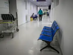 Unser Beispielfoto (© Eurokinissi) entstand in einem griechischen Krankenhaus.